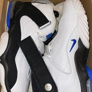 Lightly used air max penny IV